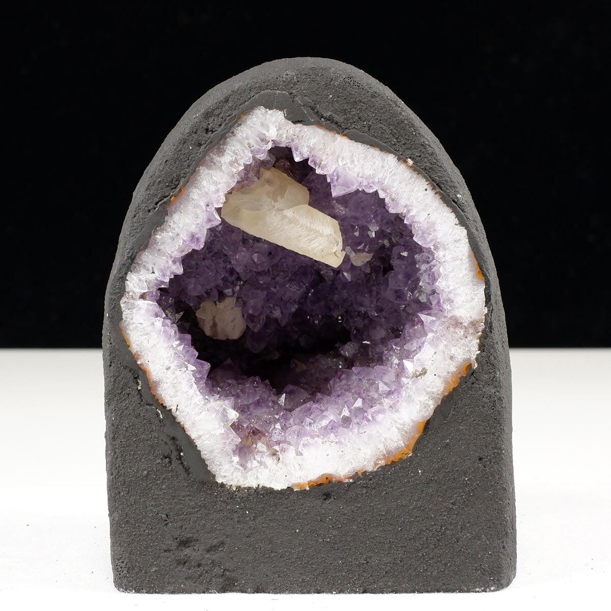 1.5Kg アメジストドーム ウルグアイ産 アメジスト ドーム ジオード 原石 置物 カペーラ 一点物 174-2269