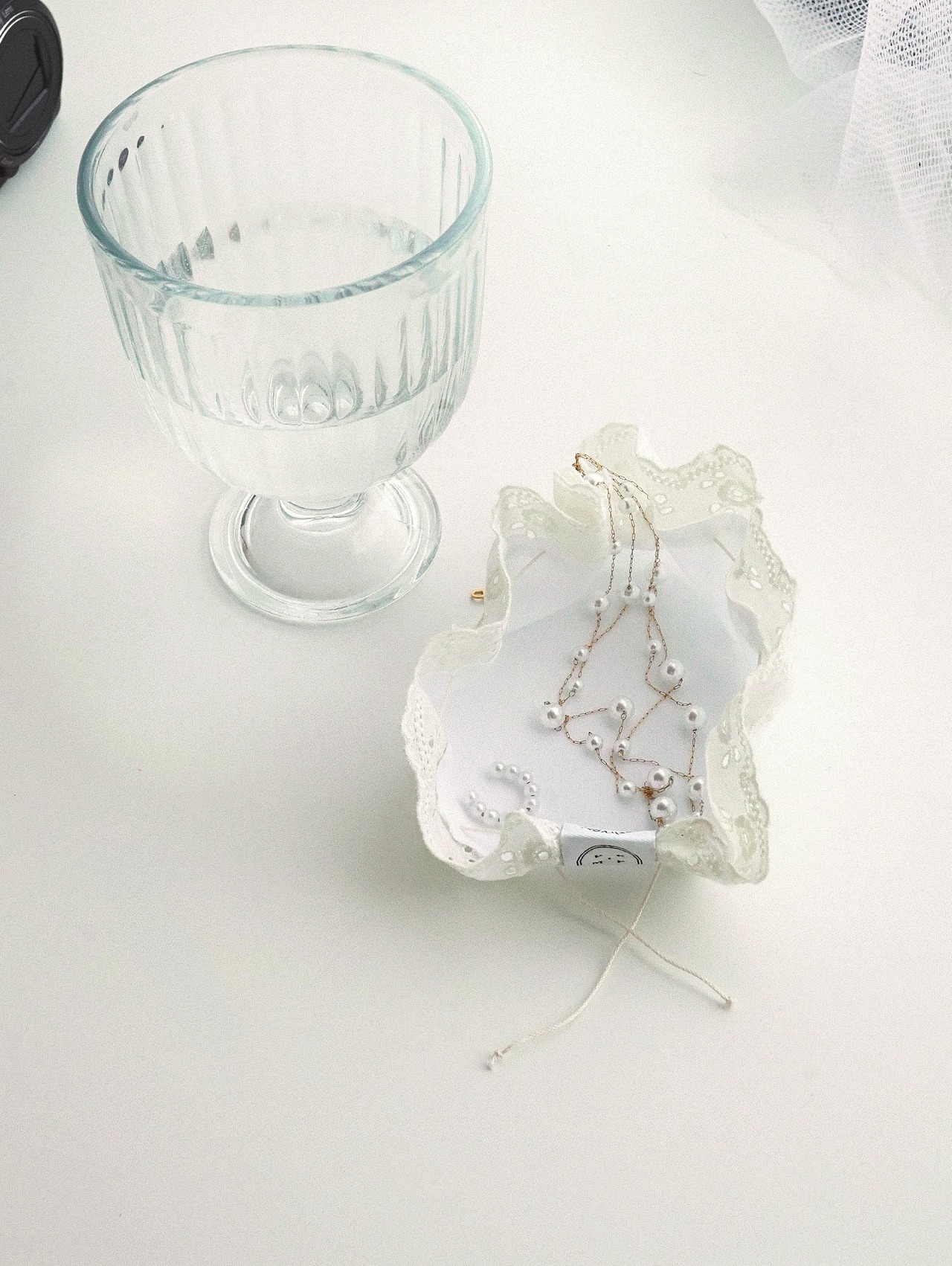 LACE POUCH