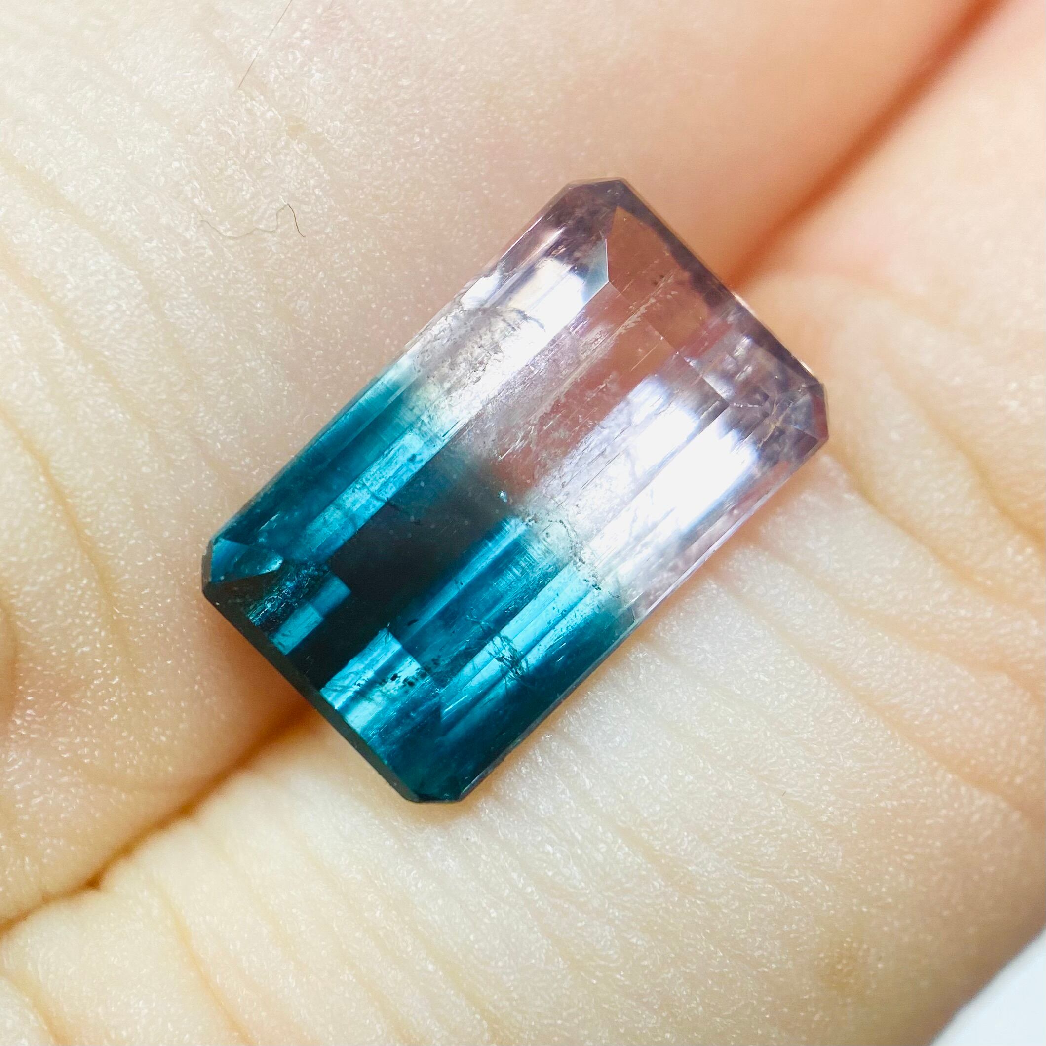 桜満開海景色 バイカラートルマリン