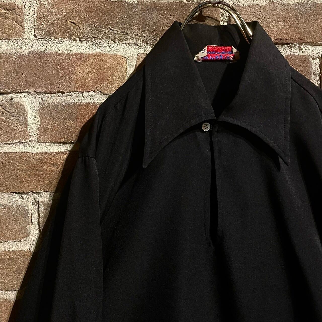 Caka act3】 70s Black Color Vintage Loose Pullover Shirt | Caka 