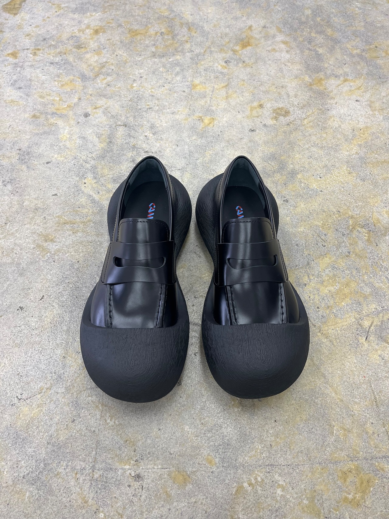 CAMPER LAB | Caramba Flat Shoes | Black | HOWDAY