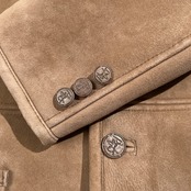 PAPAS パパス ノーカラー ムートン コート ジャケット /ビンテージ風ボタン/本革/羊革