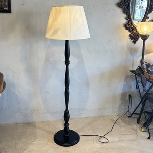 ブラック家具　フロアライト