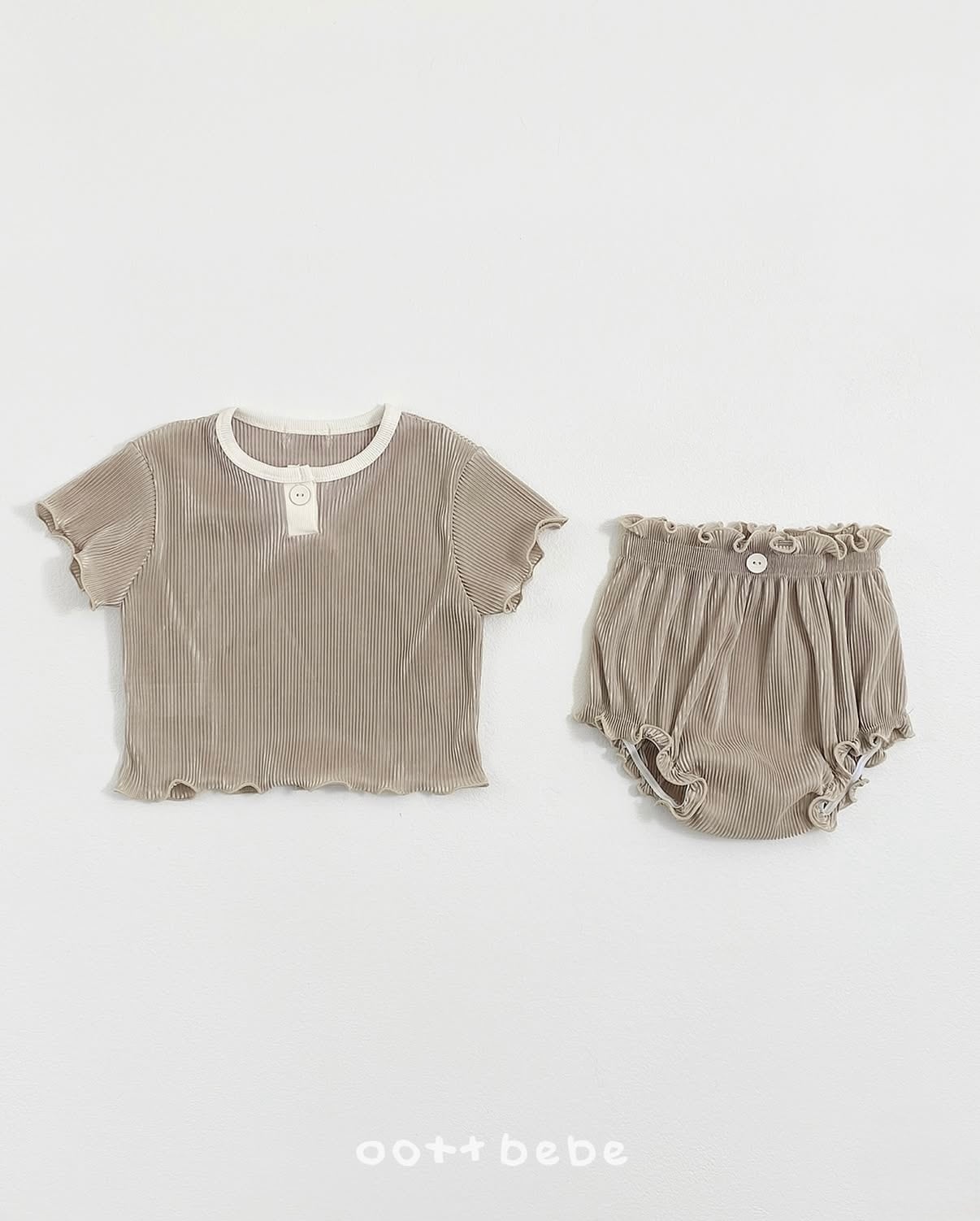 【oott bebe】プリーツブルマセット ベージュ 70~80cm