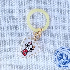 北千住専門お土産屋さん 　オリジナル目印チャームふじこちゃんハート