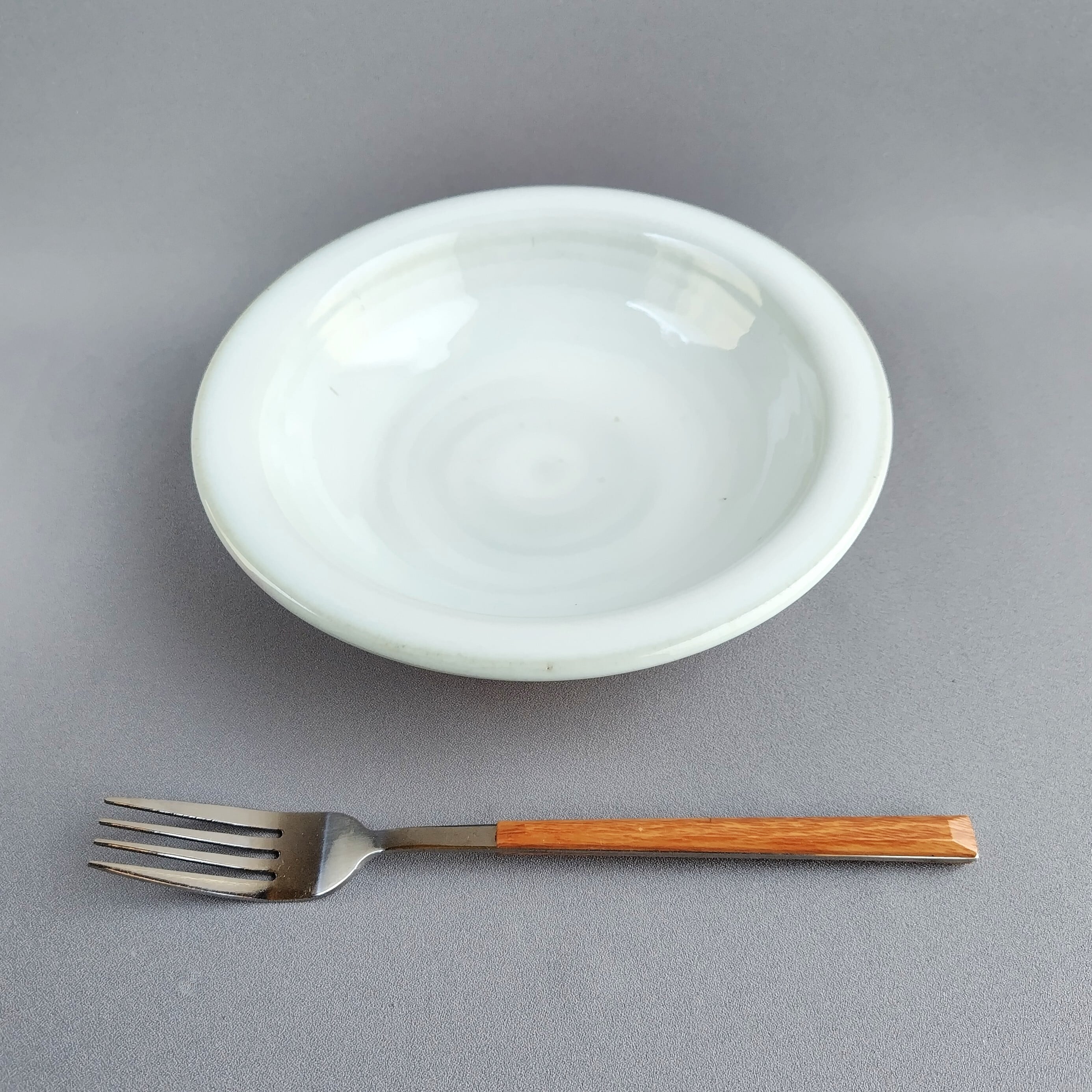 中皿・中鉢（直径約15cm～23.5cm） | やきもの實陶（さねとう）