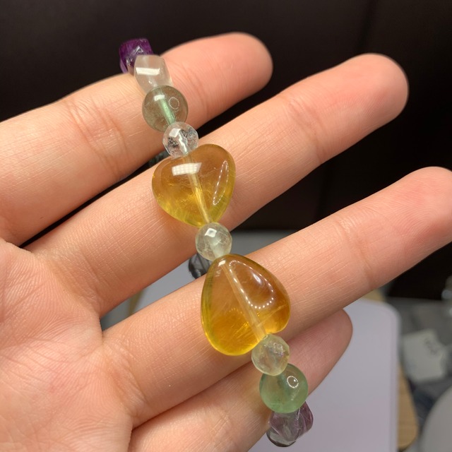 フローライトハート♡デザインブレスレット