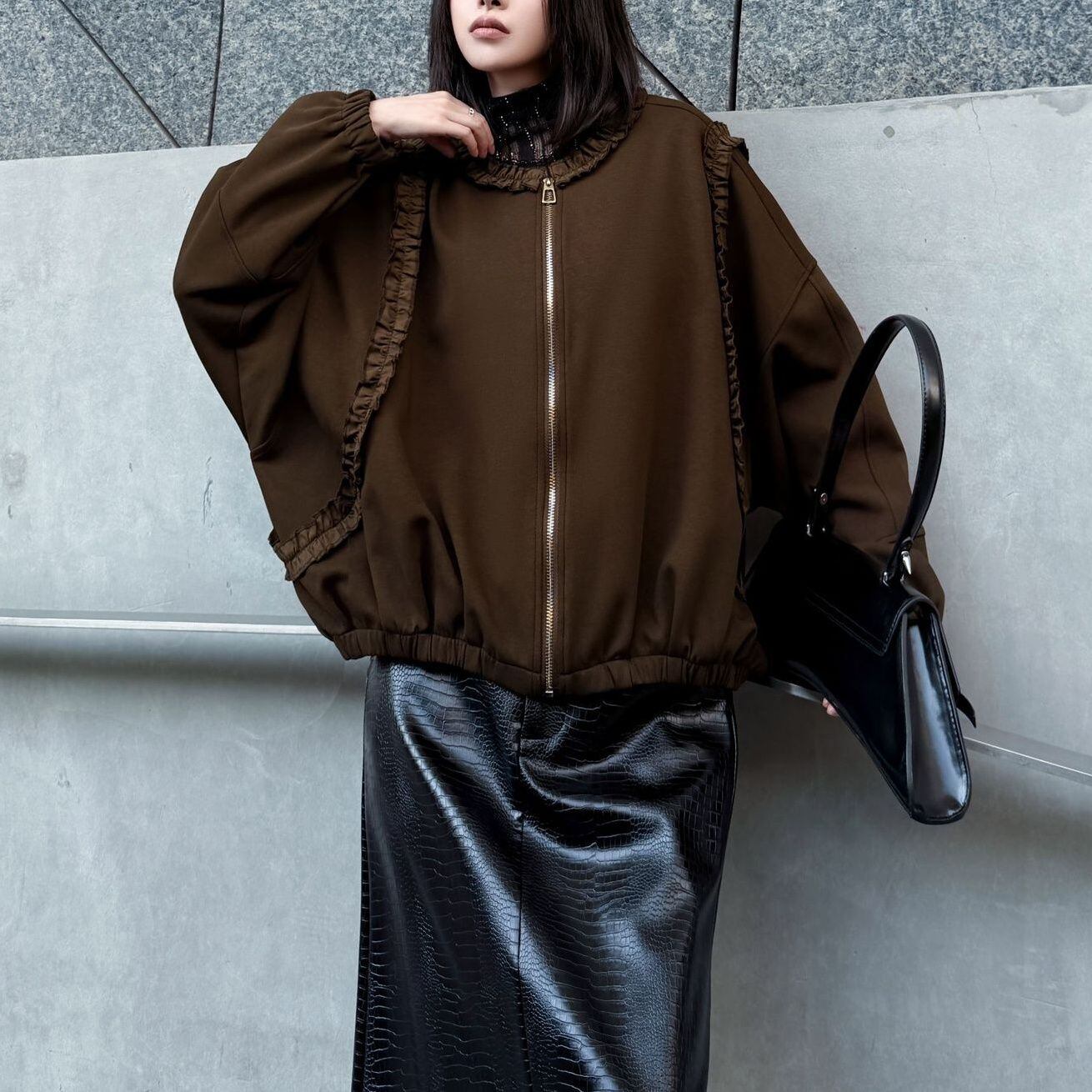 SOLID FRILL LINED FULLZIP SHORT JACKET 2colors M-15262