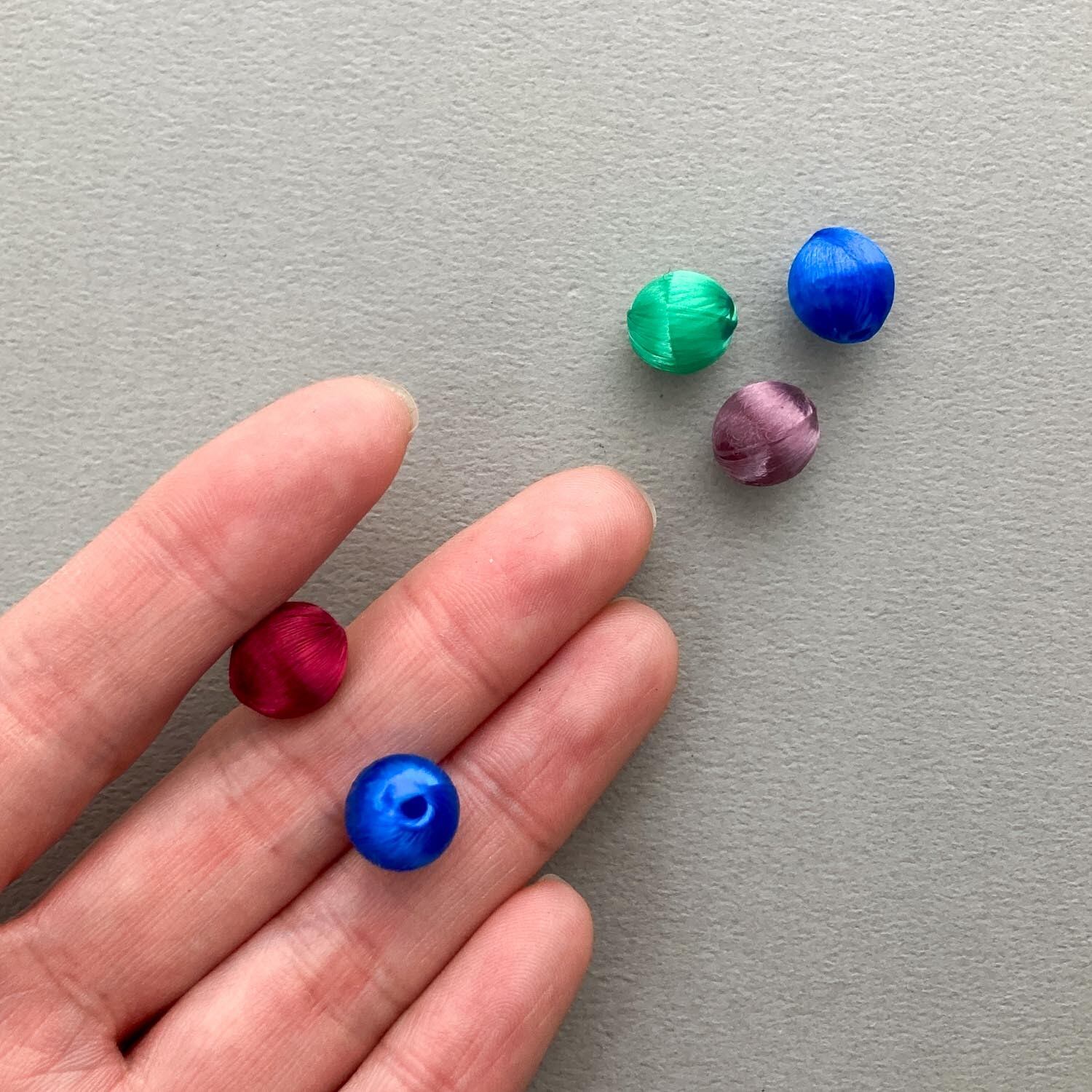 再入荷〉シルクボールビーズS（10mm） | Dua-アクセサリーパーツショップ