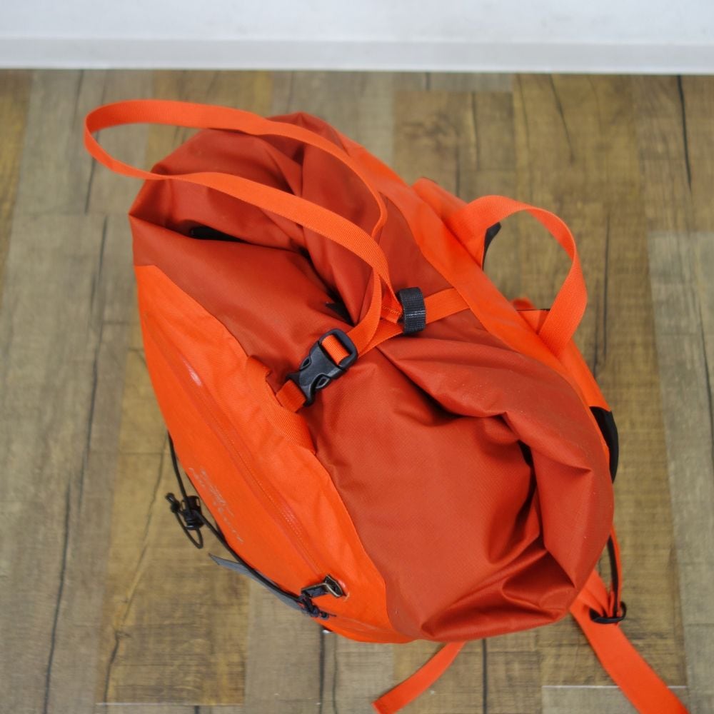 廃盤 希少 アークテリクス ARCTERYX ALPHA FL 45 アルファ 廃盤 希少 アークテリクス ARCTERYX ALPHA FL 45 アルファ