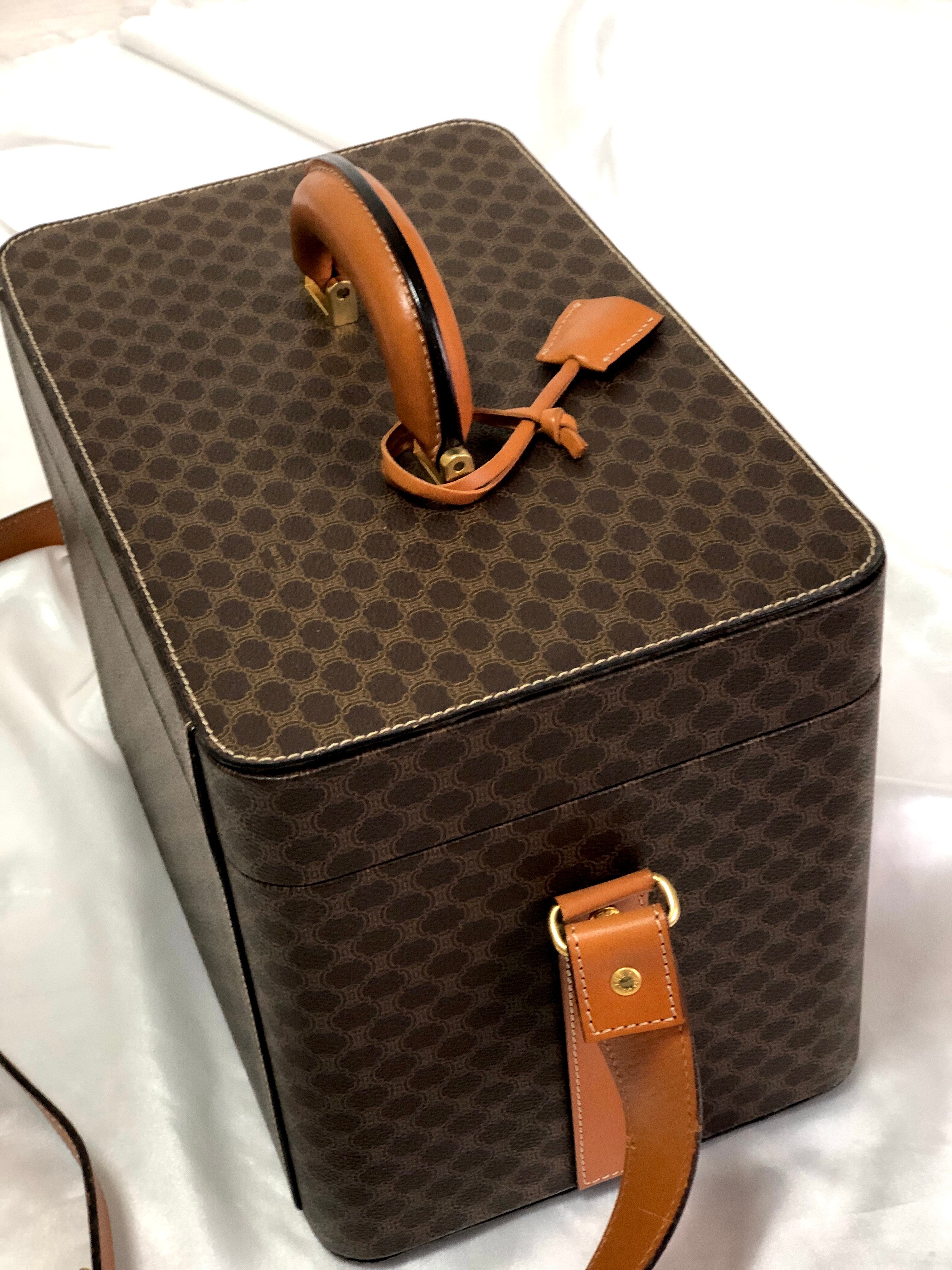 CELINE セリーヌ マカダム フロントロック メイクボックス 2way