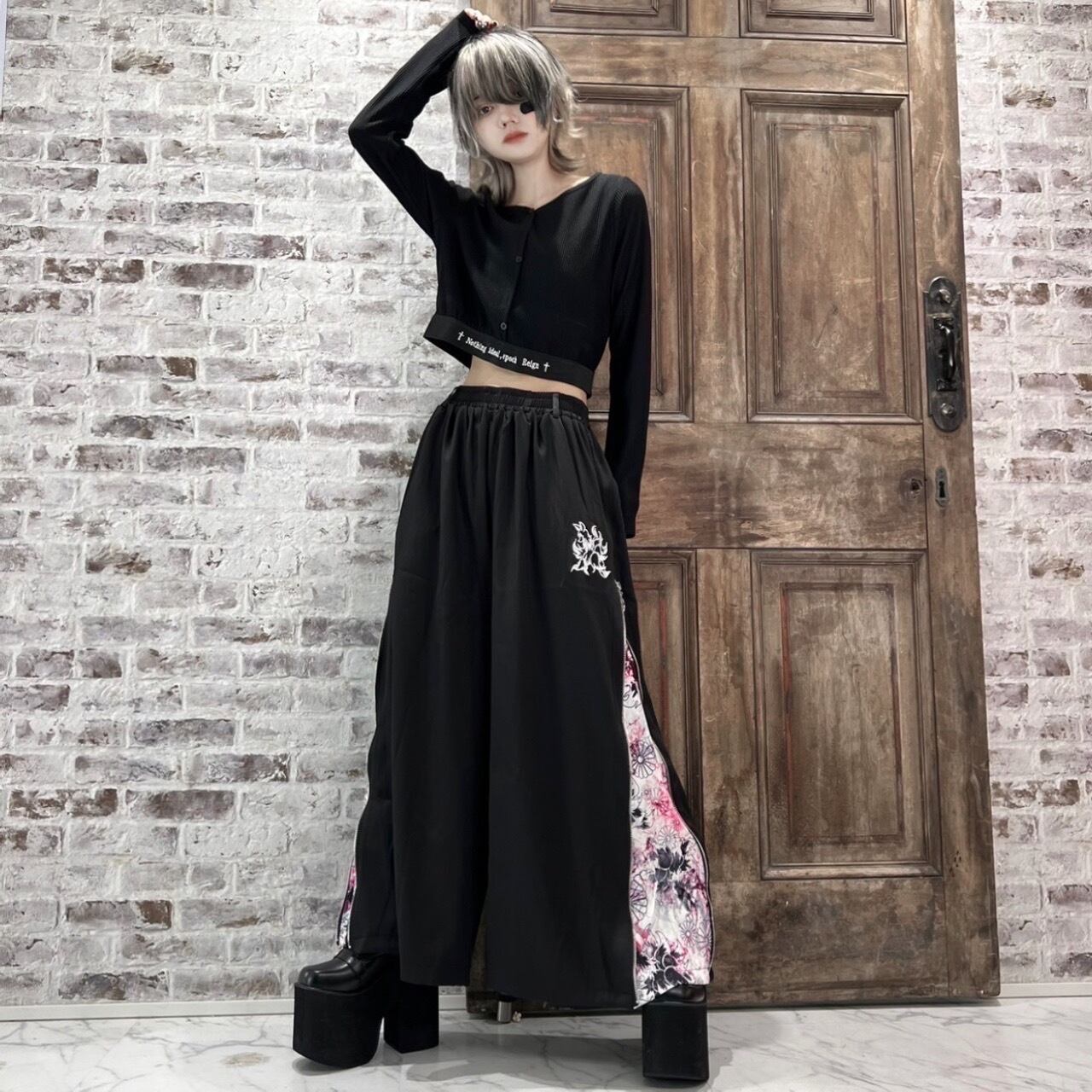 NieR  2WAY ZIP WIDE PANTS【蝶柄】