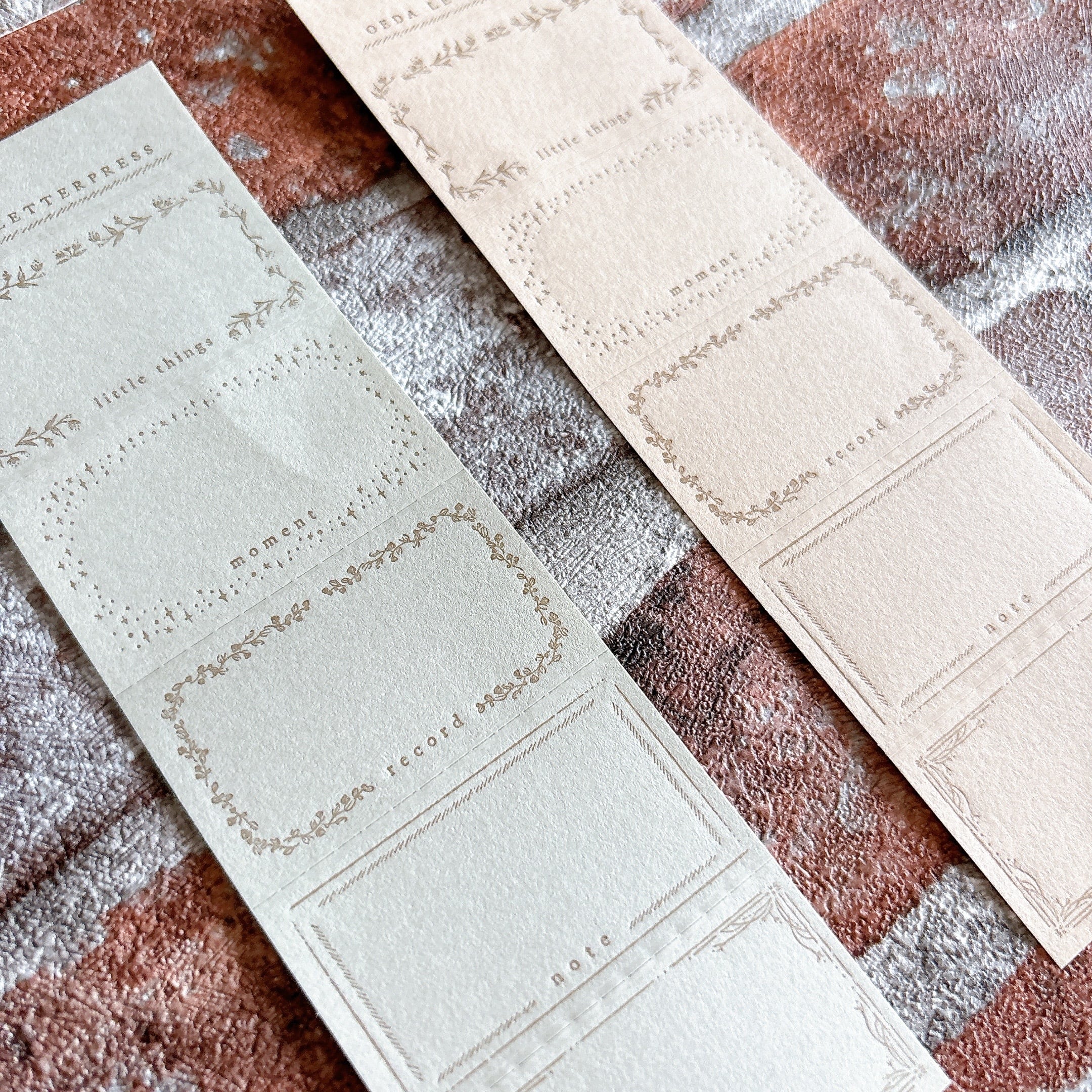 5word label book 【gray&beige paper】活版印刷 ラベルブック 大枝