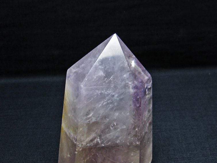 夢幻紫水晶ポイント　癒し石‼️アメジスト　六角柱  ポイント 夢幻紫水晶ポイント 癒し石‼️アメジスト 六角柱 ポイント 夢幻紫水晶