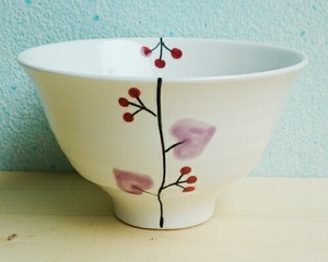 有田焼　お茶碗　オリベ木の実　【グリーン・ピンク】 9-031