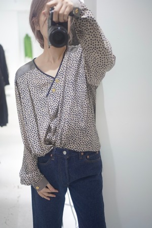 petit flower stripe blouse