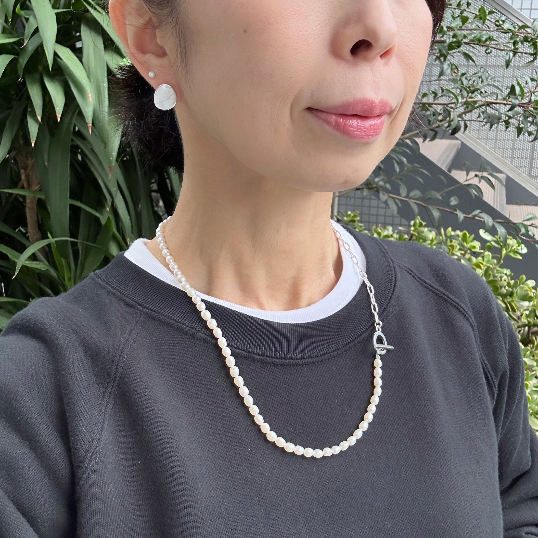 いびつな 白蝶貝 /アバロン オーバル スタッドピアス | 【公式通販