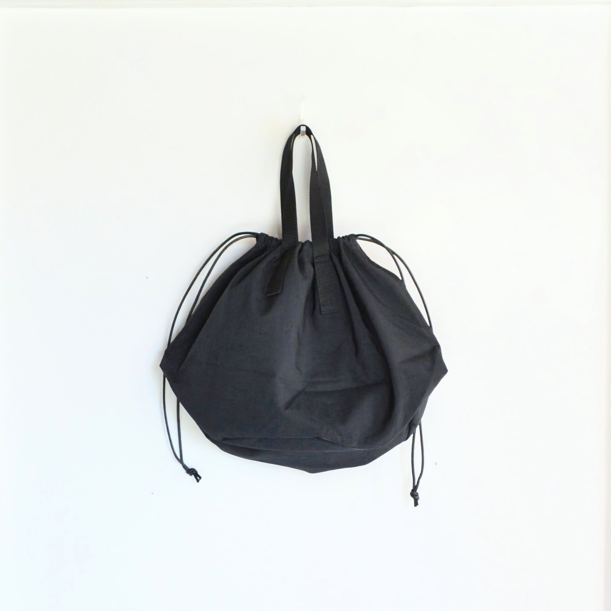 【NEW】ERA. TAS HELMET BAG