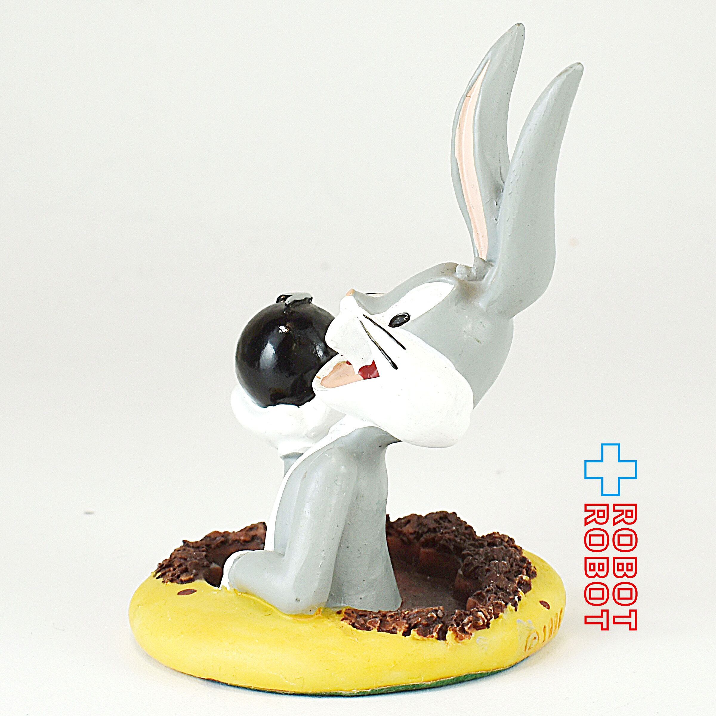 ルーニー・テューンズ バッグス・バニー 爆弾持ち レジンフィギュア