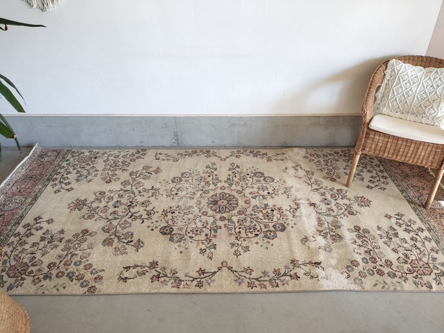 Turkish rug No.743