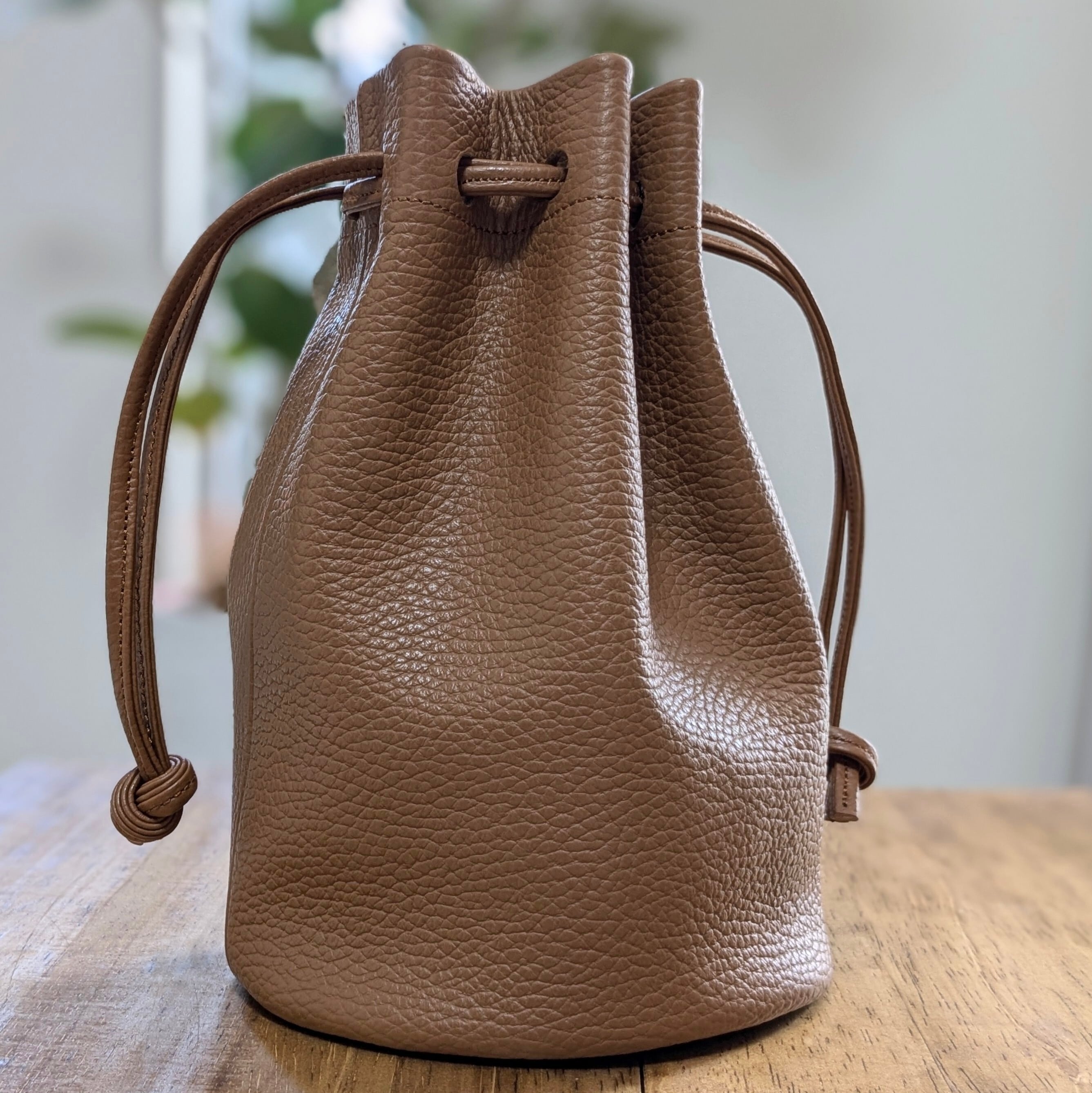 Rahl レザー 巾着袋 ブラウン Rahl レザー 巾着袋 ブラウン