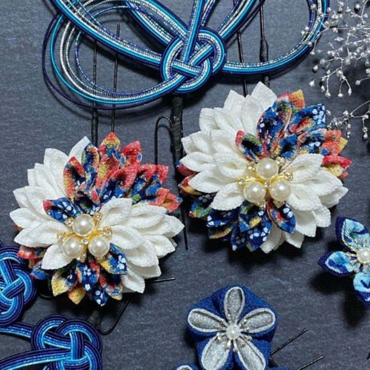 青白の華雅(はなみやび)|つまみ細工と水引の髪飾りセット 成人式・卒業式・振袖・袴に(S028)・画像2