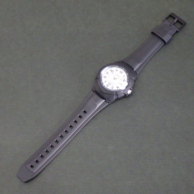 カシオ スタンダード MW-600B-7BJH 10年電池 白文字盤 10気圧防水