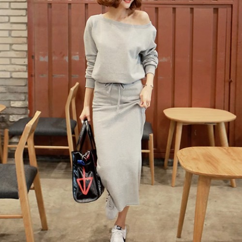 セットアップ レディース 上下セット 2点セット トップス スウェット トレーナー ボトムス スカート タイトスカート カジュアル お出かけ おしゃれ シンプル 無地 長袖 コットン オフショルダー