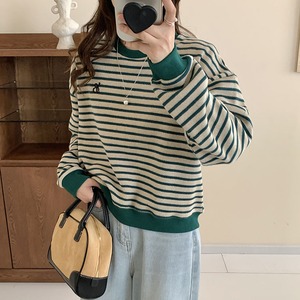 ボーダー柄 ラウンドネック トレーナー レディース トップス プルオーバー ミディアム 長袖 ラウンドネック 襟なし バイカラー 配色 かわいい 大人可愛い きれいめ シンプル カジュアル おしゃれ こなれ感 ルーズ ボーダー 春 秋 冬 ママ 通勤 学生 学校 通学 デート お出かけ 旅行 公園 女子会 休日 ショッピング カフェ 重ね着 体型カバー 普段使い 着回し レイヤード M L ゆったり 黒 ブラック レッド 緑 グリーン