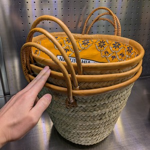 【ケニア産】カンガ内布付き レザーハンドル ストローバスケット