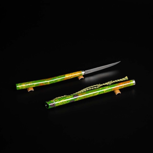緑の色に囲まれて：琉球刀子型レターオープナー