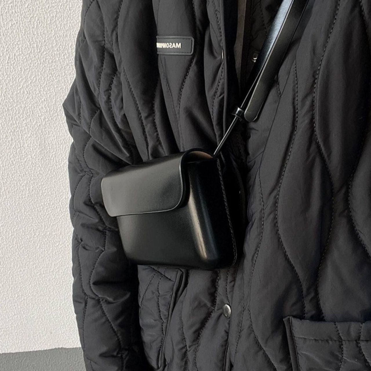 Small square bag with a side-opening flap(MT1486)