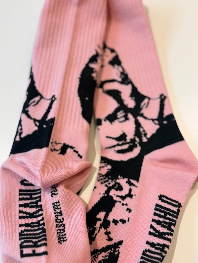 museum neu/V263702 Frida Kahlo Hammock Socks DUSTY PINK