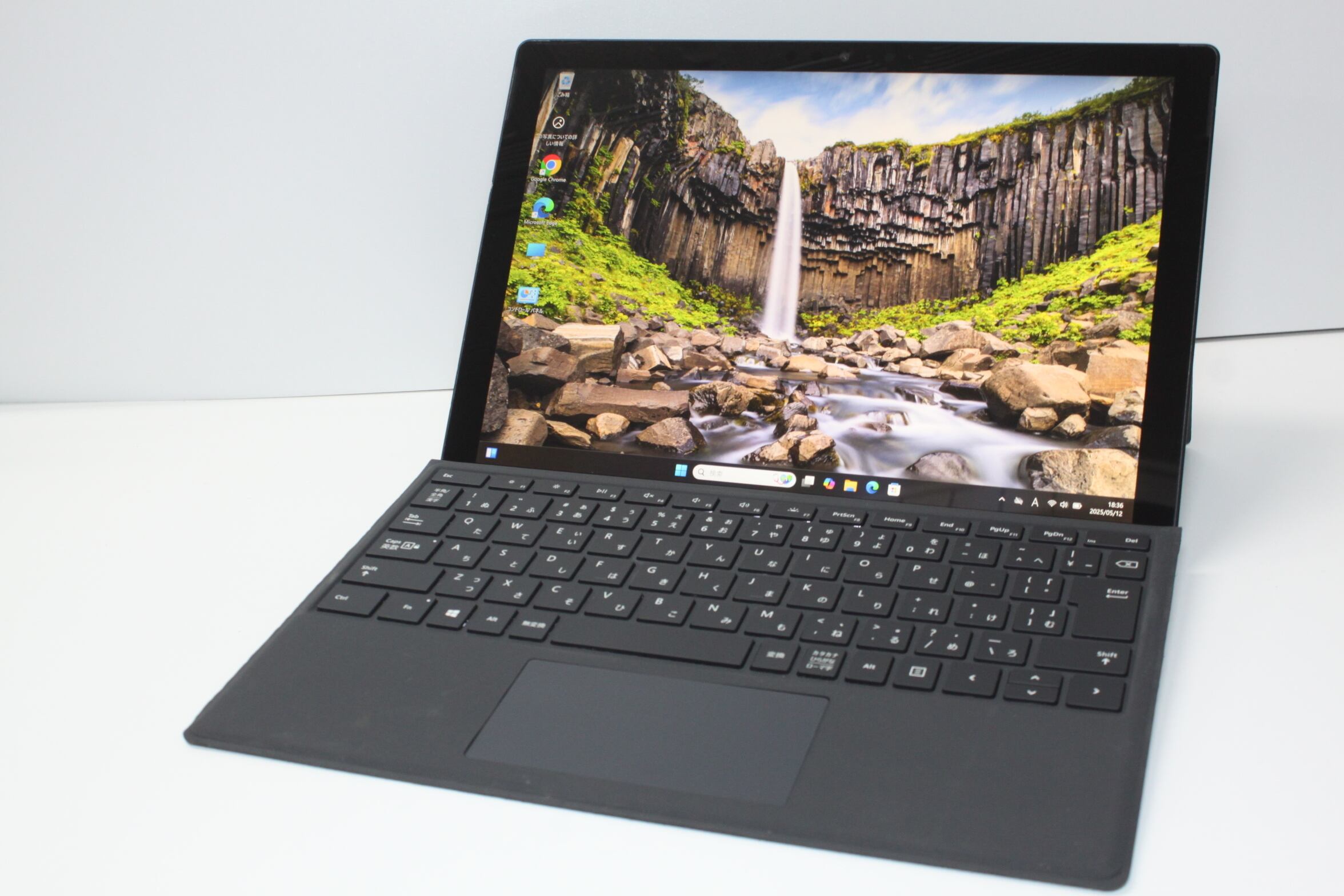 Surface Laptop Go（第1世代）intel Core i5/64GB/メモリ4GB ⑤