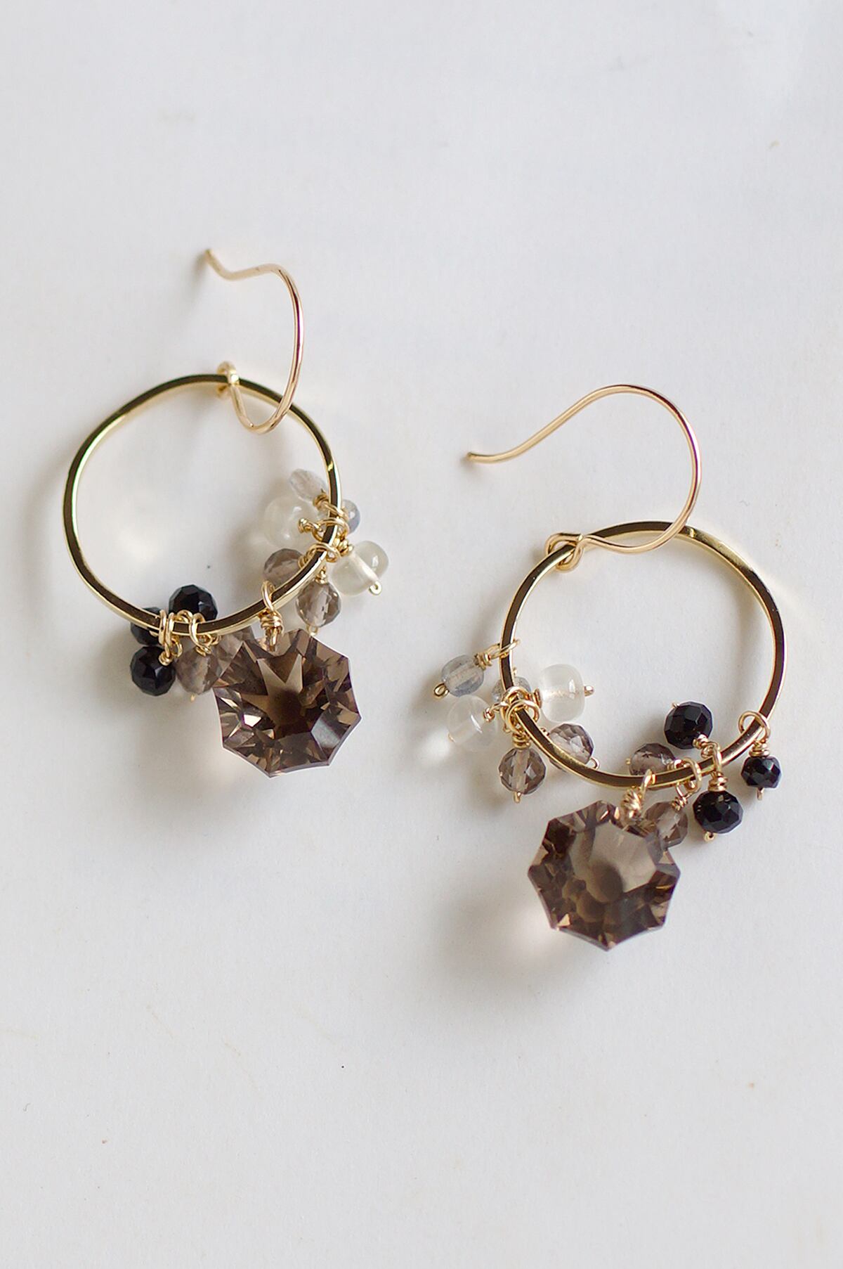 スモーキークォーツの八芒星ピアス | Ruan aree │ 心に潤いを。天然石