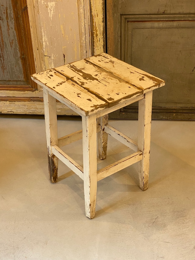 WOOD STOOL