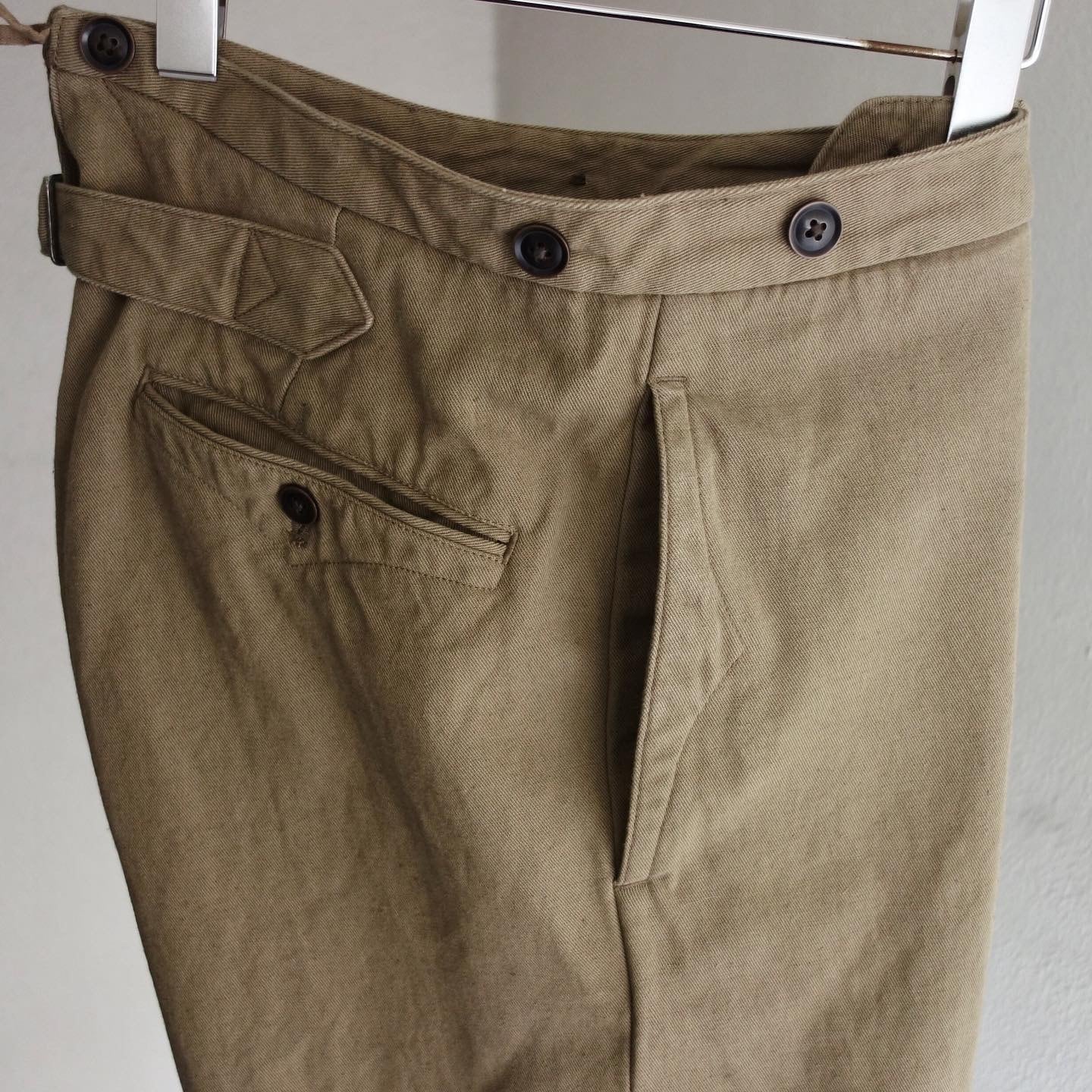 classic cottonlinen trousers / classic beige