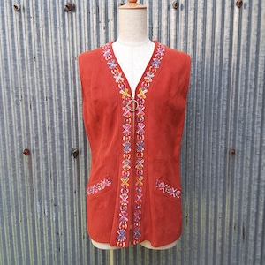 Suede embroidery vest / スウェード 刺繍 ベスト
