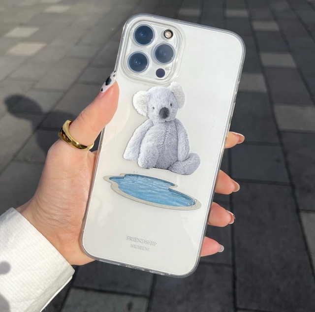 中国 人気ブランド コアラ ぬいぐるみ ドール プール シュール かわいい スマホケース Wanderlust Club 海外 雑貨 文具 クリエーターグッズセレクトショップ