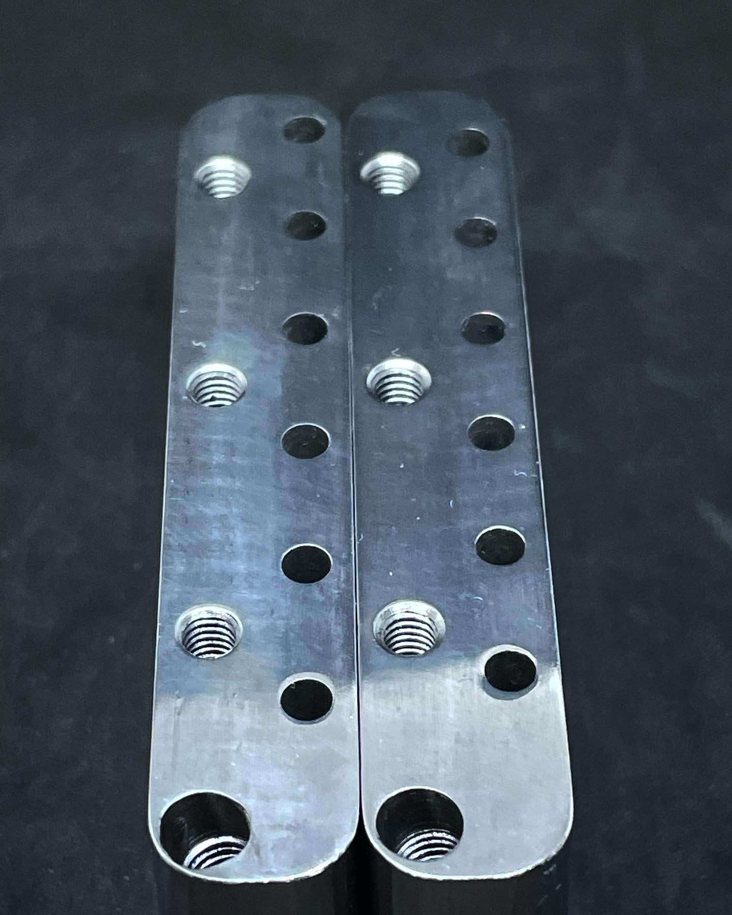Tatsuta Titanium Parts / チタントレモロブロック Stratocaster Toremolo Block Titanium. | tatsuta Titanium Parts