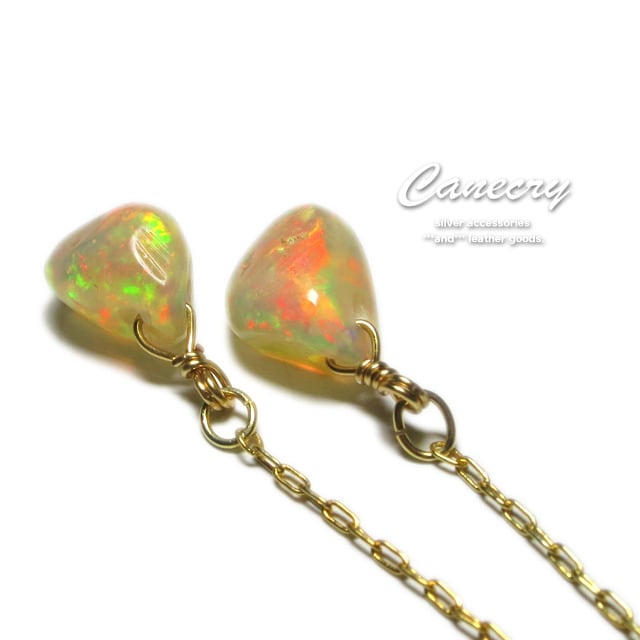 エチオピア・オパールのピアス