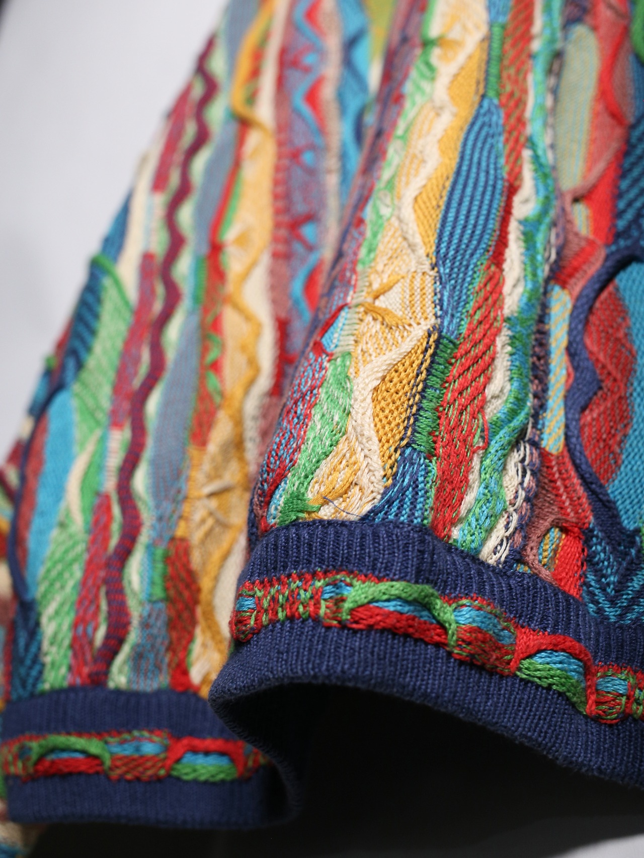 ”3D” pattern psychedelic coloring cotton knit - 15