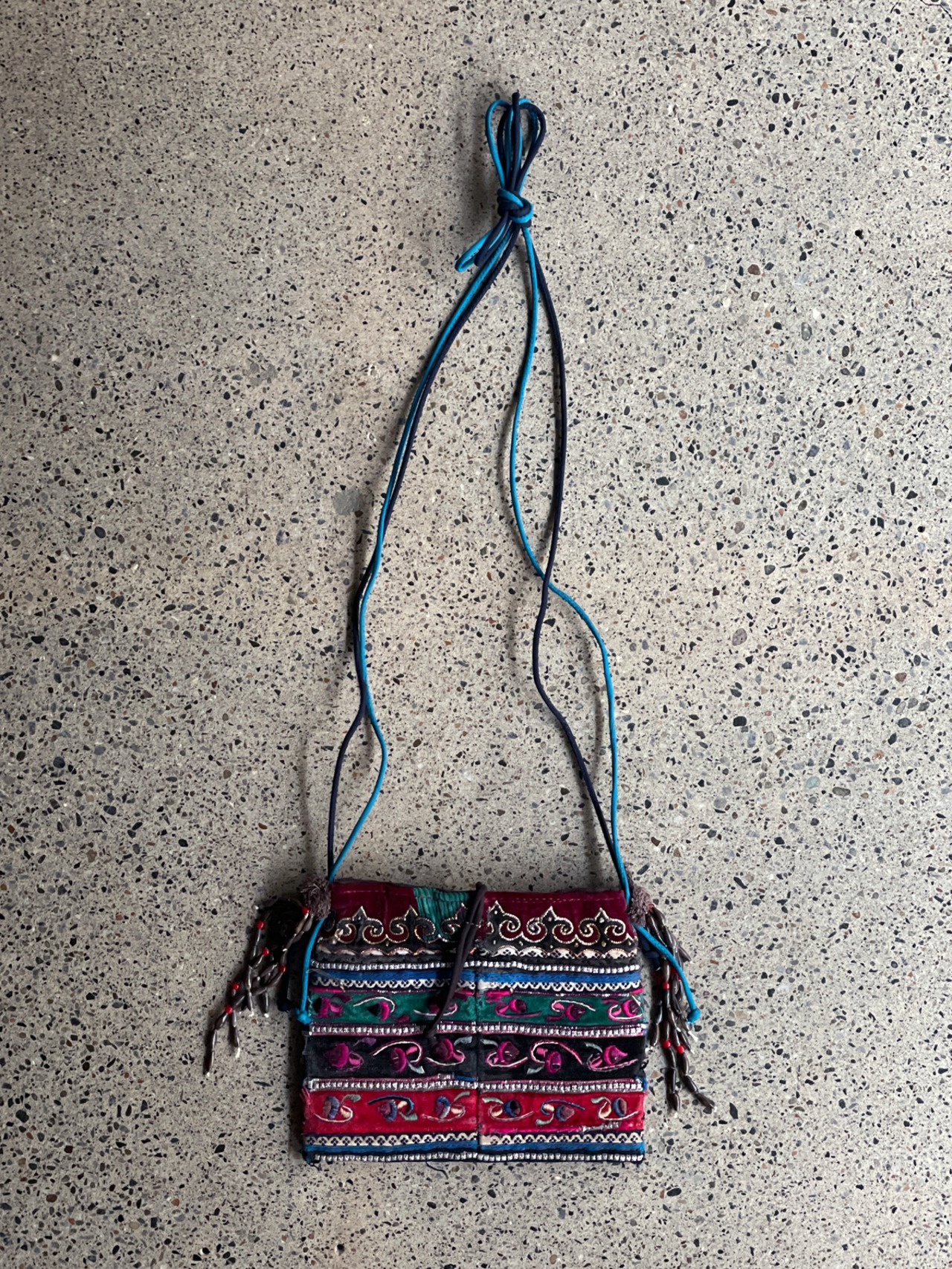 Miao tribe／Vintage textile shoulder bag