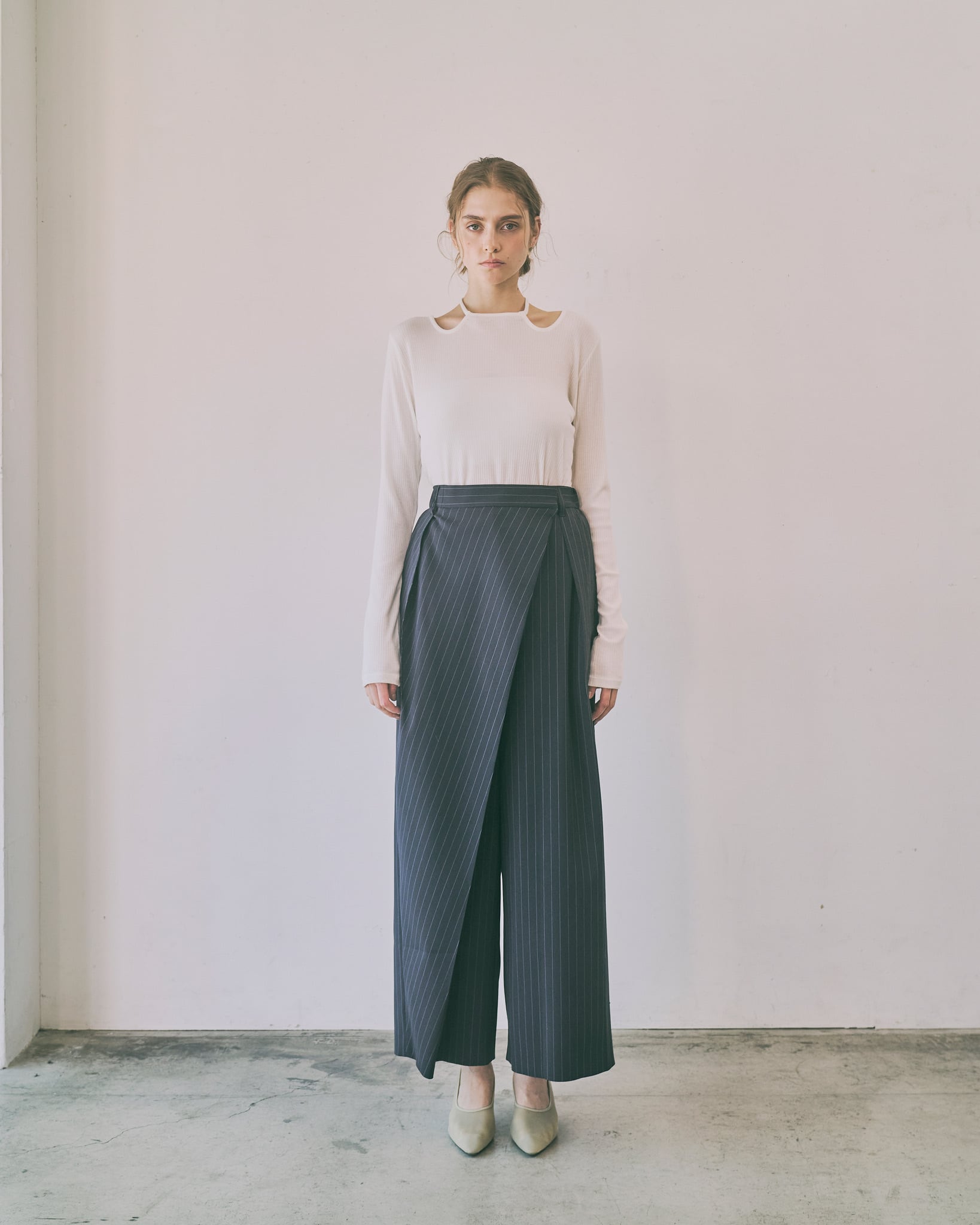 HYEON choker tops / white へヨン HYEON (ヘヨン) official online store