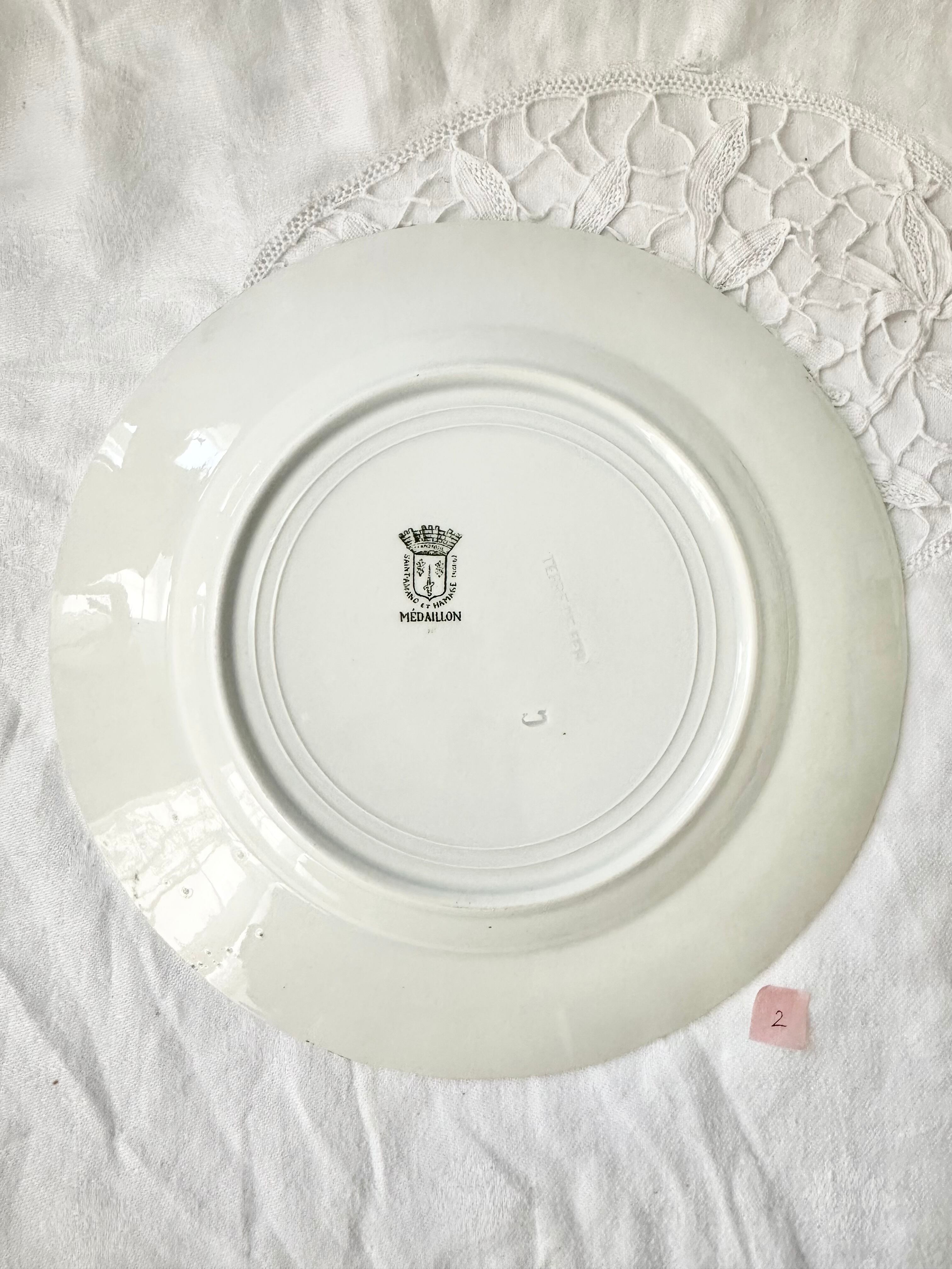 ② Saint-Amand & Hamage Médaillon サンタマン エ アマージュ 平皿