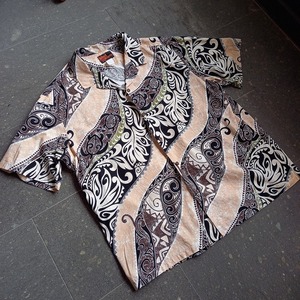 ハワイ製 トライバル風 ハワイアンシャツ used [106022]