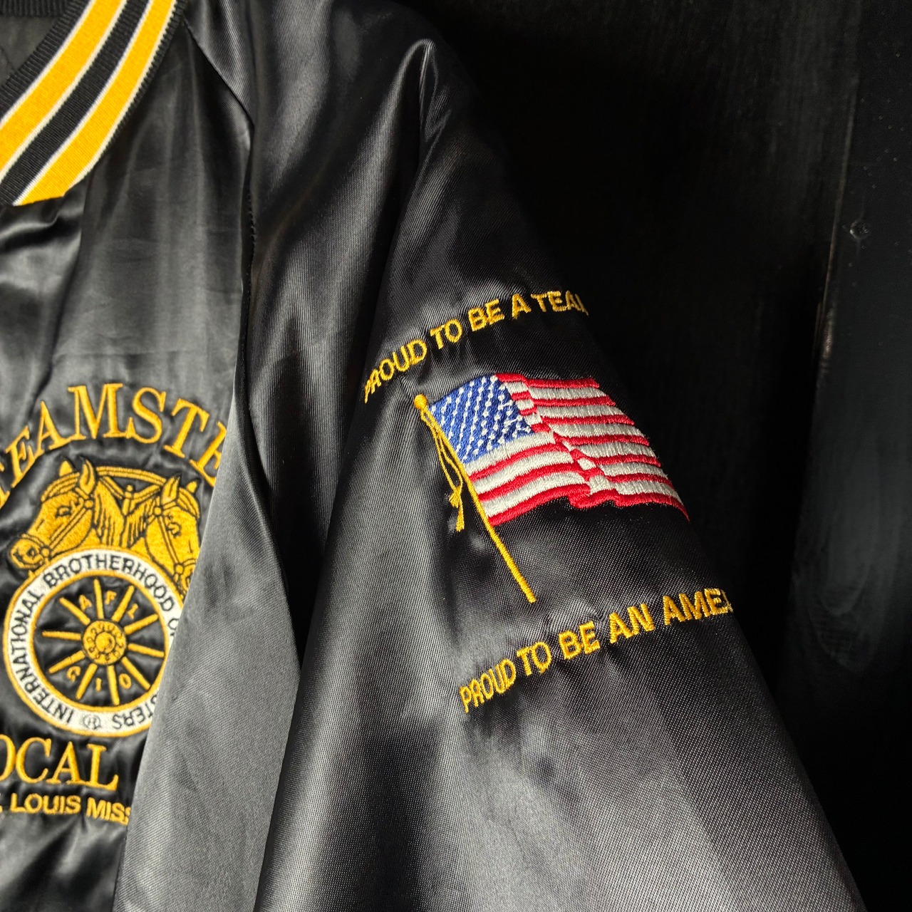 70s〜80s USA製 King Louie × TEAMSTERS 黒×イエローリアルワーク ナイロンサテンスタジャン