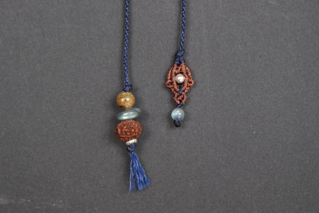 Multicolor labradorite kyanite micromacrame pendant