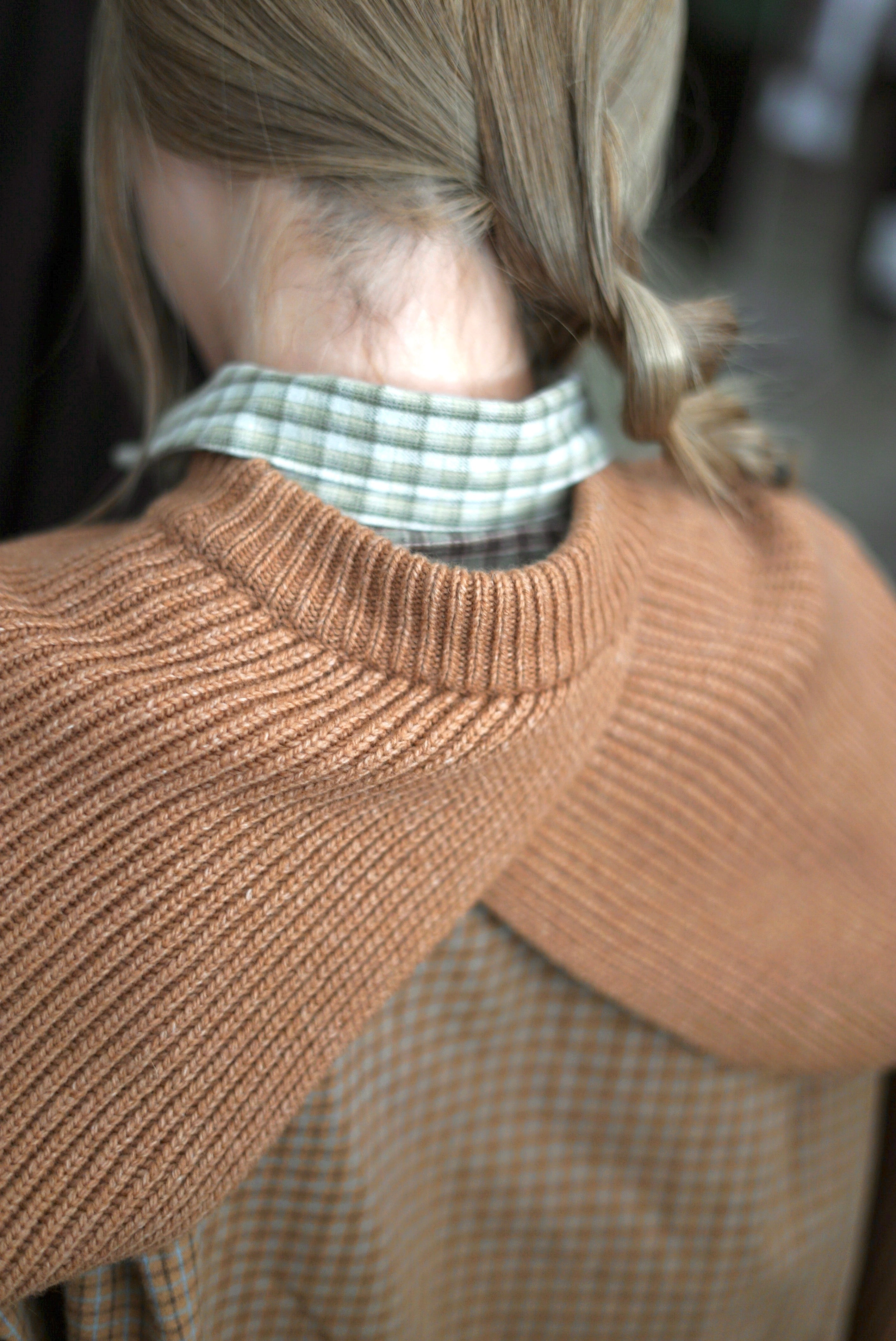 HYKE / RIBBED KNIT WOOL SHRUG (BLACK,CHARCOAL, CAMEL) | JUQUI Online