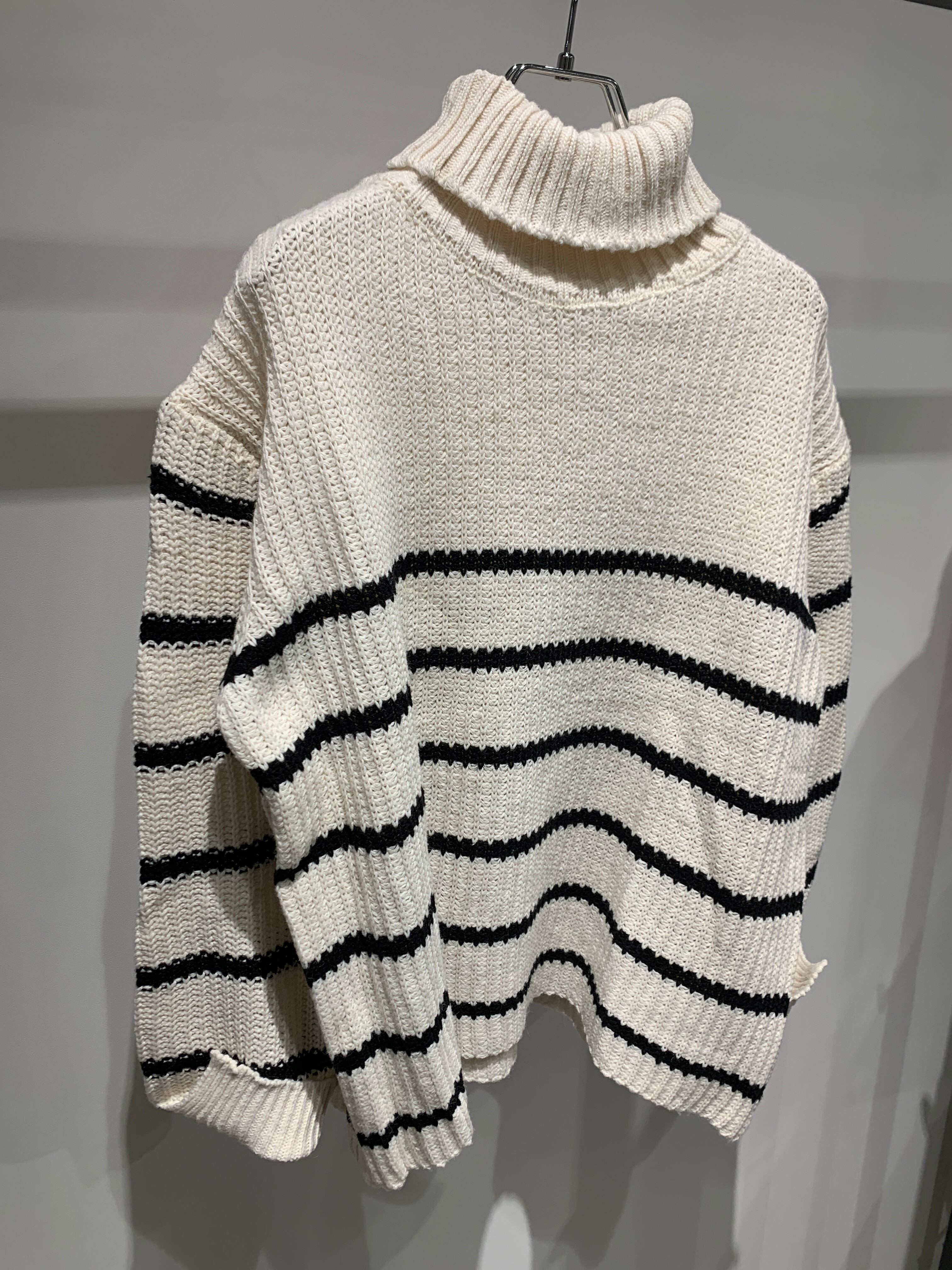 border turtleneck knh